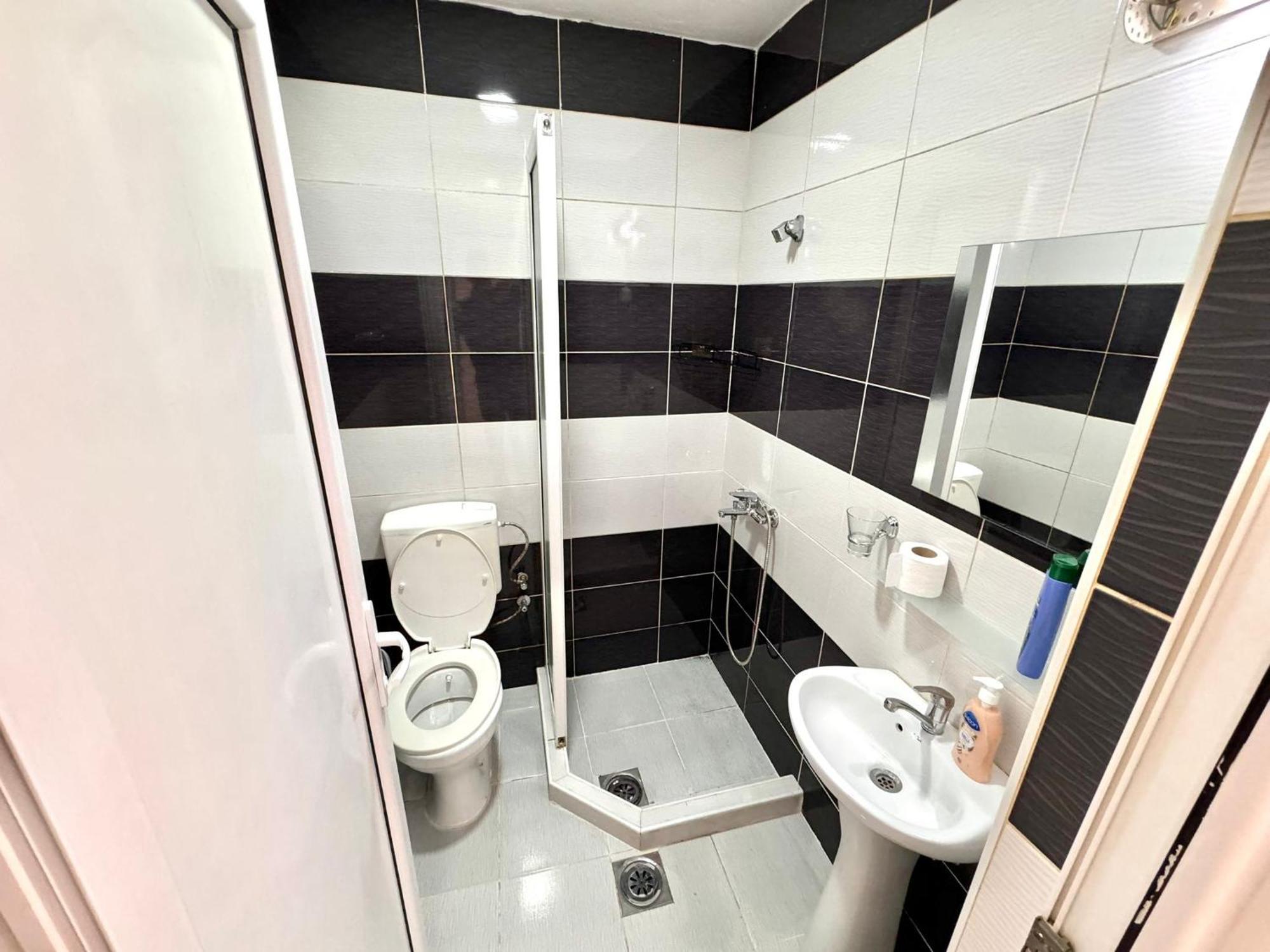 Hotel Istanbul Скопье Экстерьер фото