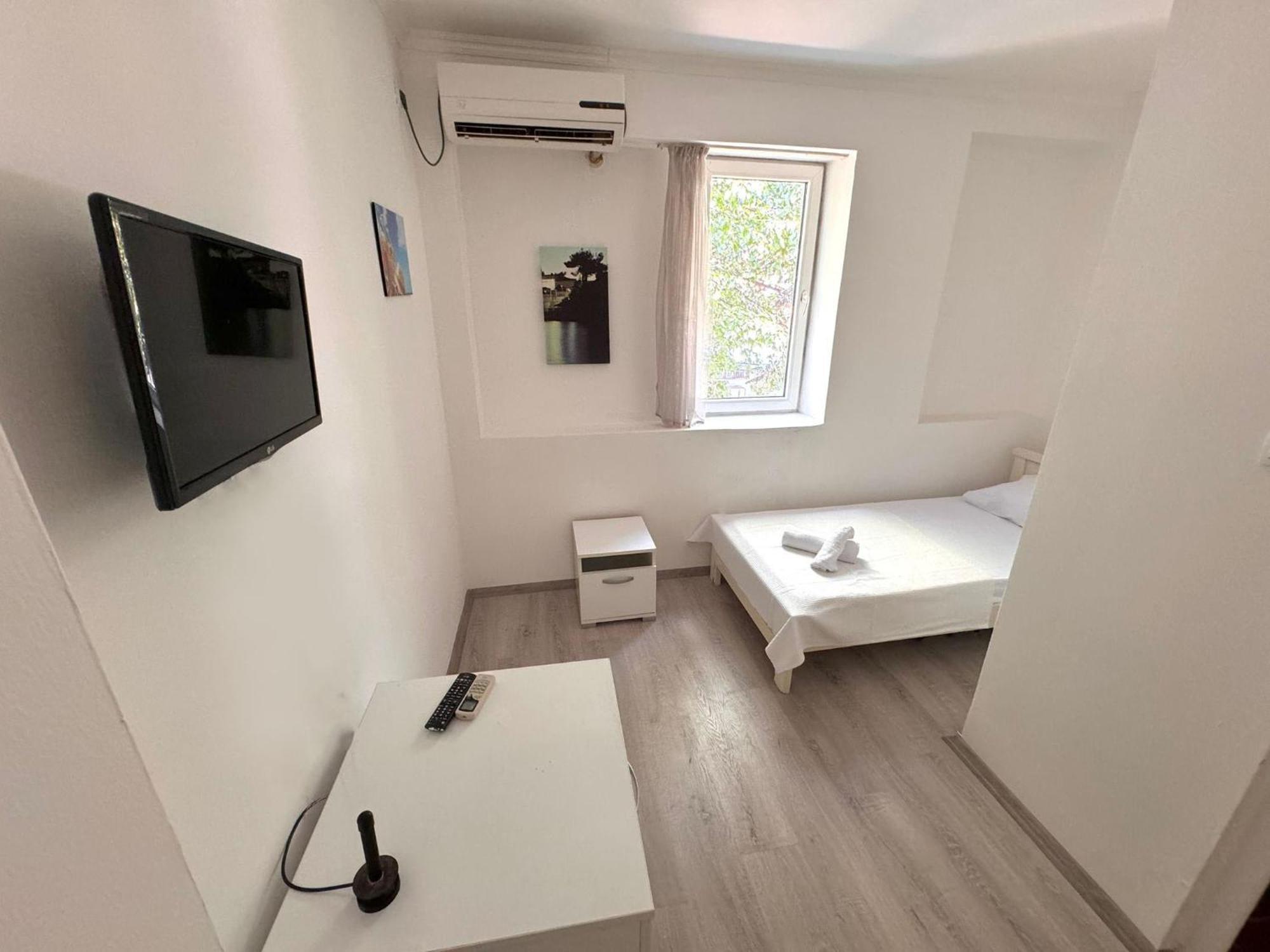 Hotel Istanbul Скопье Экстерьер фото