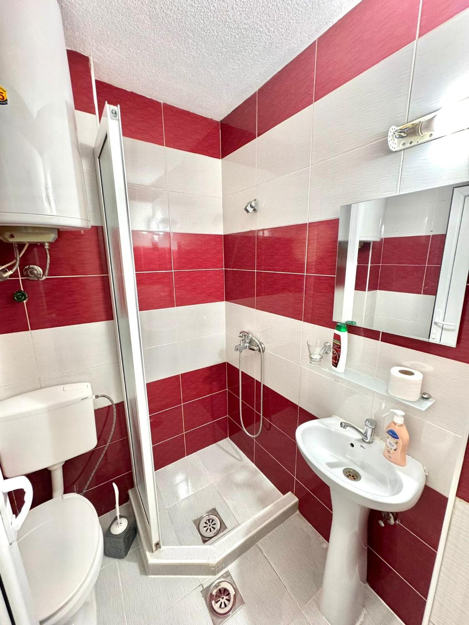 Hotel Istanbul Скопье Экстерьер фото