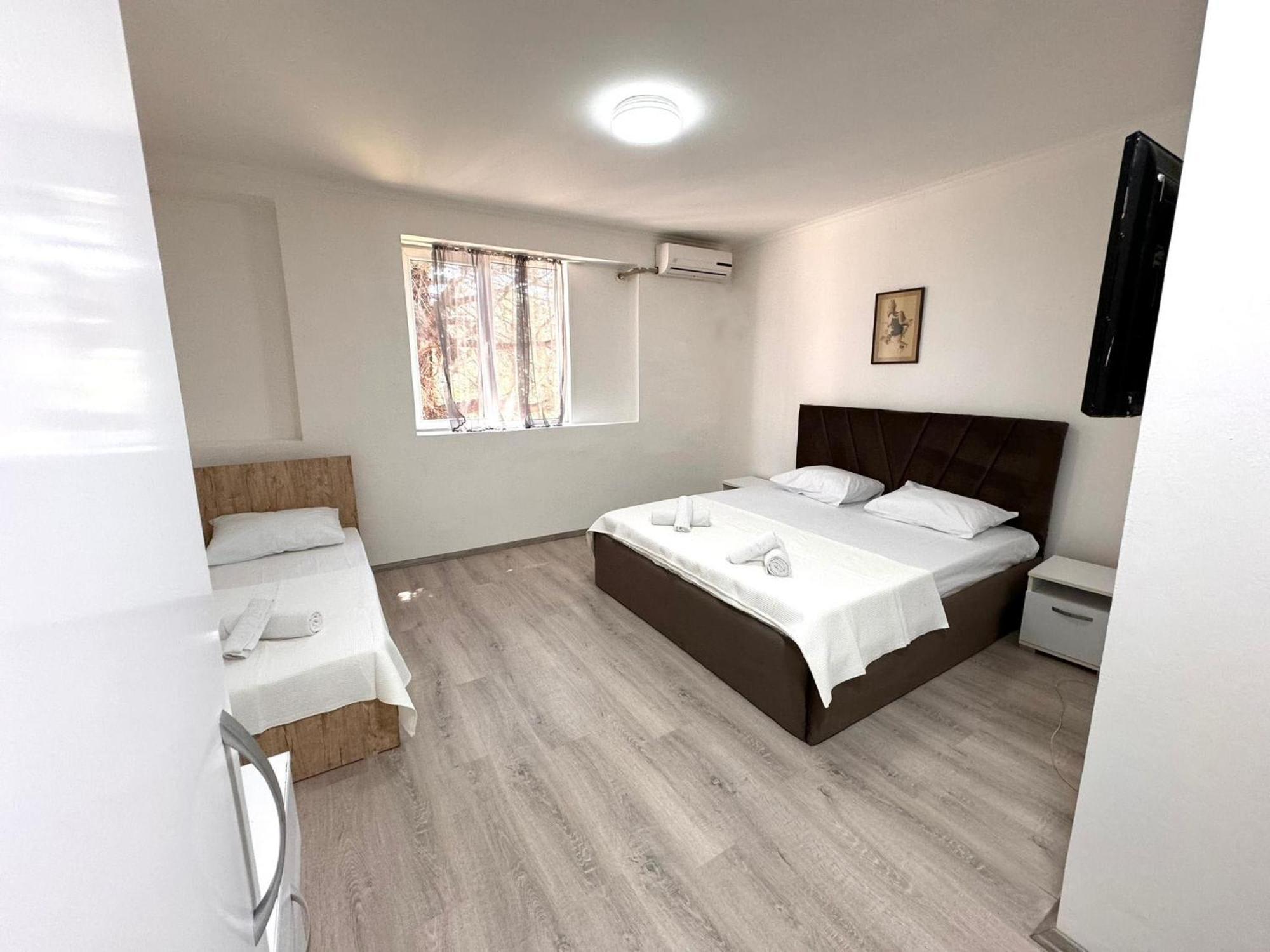 Hotel Istanbul Скопье Экстерьер фото