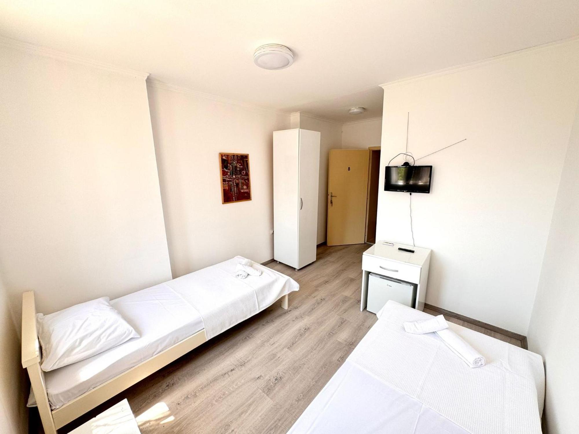 Hotel Istanbul Скопье Экстерьер фото