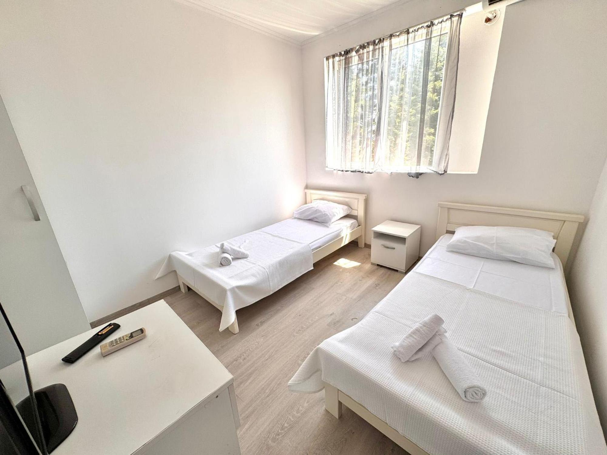 Hotel Istanbul Скопье Экстерьер фото